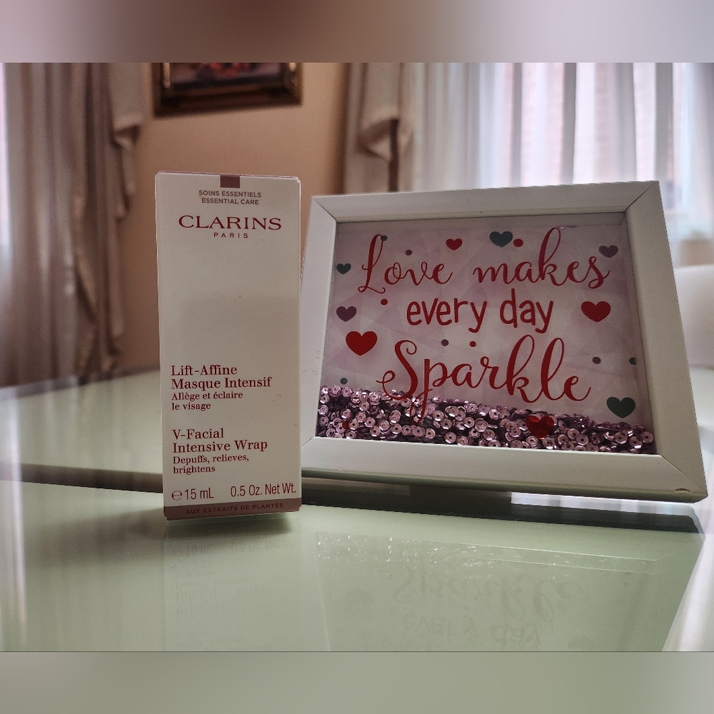 2/$20✨️Clarins V-Facial MINI✨️